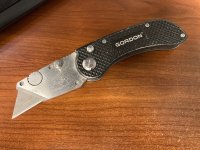 knife1.jpg